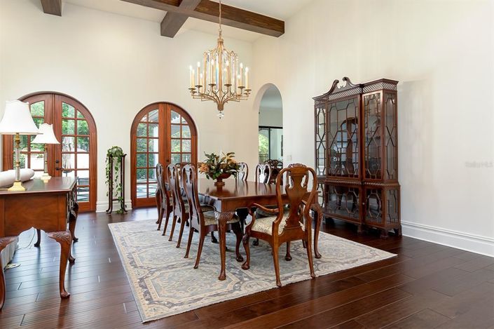 Image No.10-3 Bed Property for sale