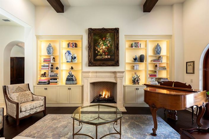 Image No.12-3 Bed Property for sale