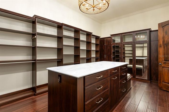 Image No.40-3 Bed Property for sale