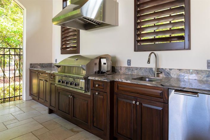 Image No.53-3 Bed Property for sale