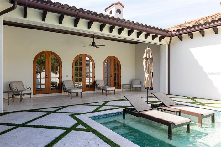 Image No.55-3 Bed Property for sale