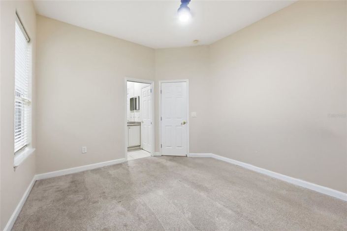 Image No.33-5 Bed Property for sale