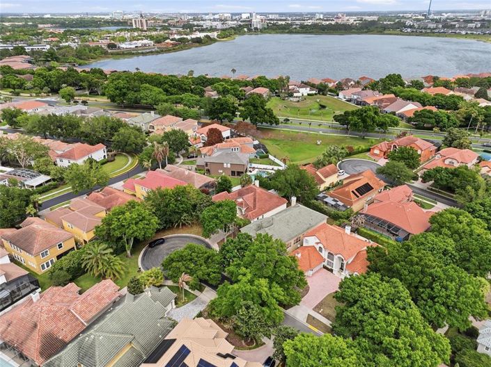 Image No.45-5 Bed Property for sale