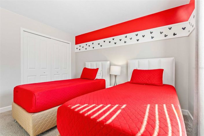 Image No.13-4 Bed Townhouse for sale