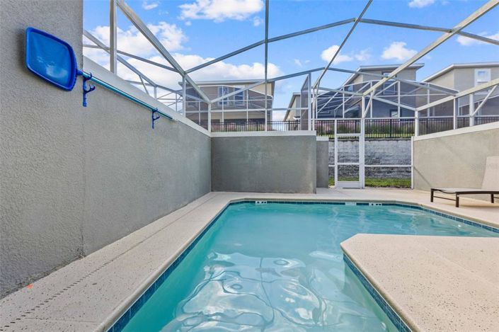 Image No.20-4 Bed Townhouse for sale