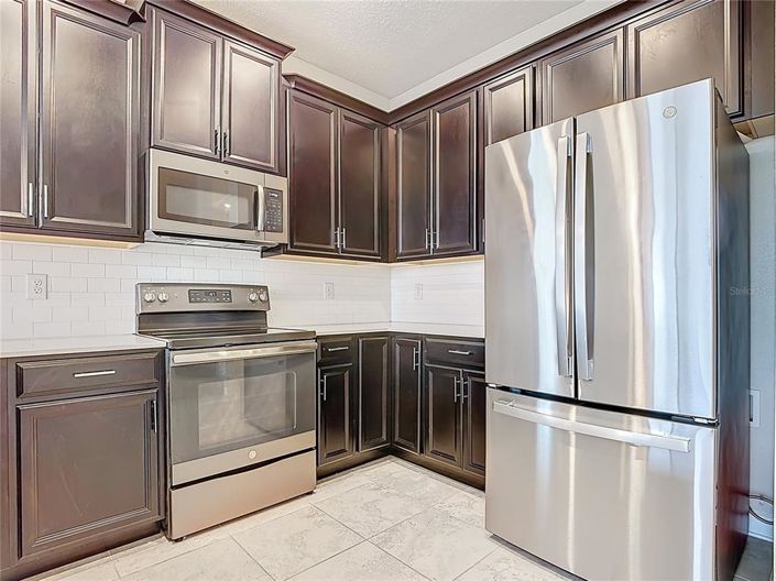 Image No.10-3 Bed Townhouse for sale