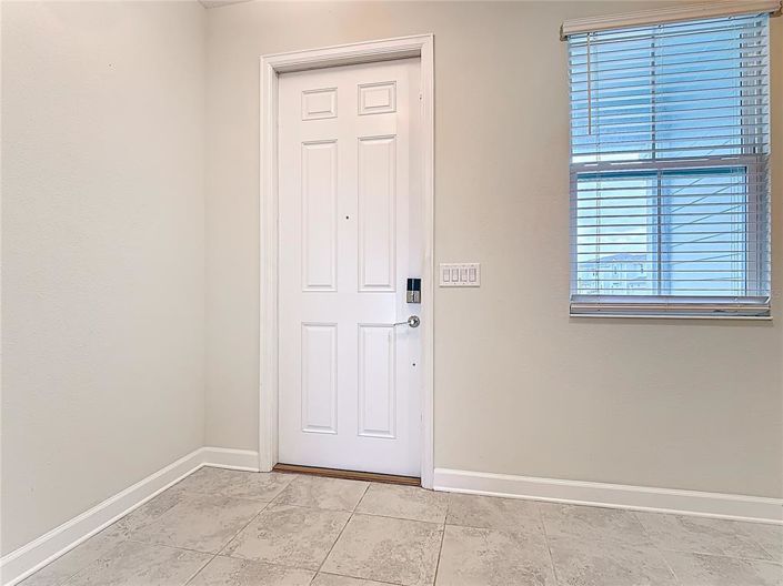 Image No.6-3 Bed Townhouse for sale