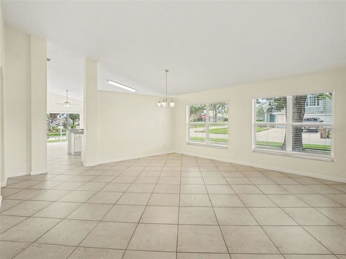 Image No.3-Propriété de 4 chambres à vendre à Clermont