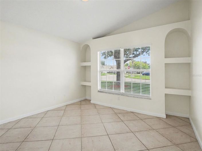 Image No.4-Propriété de 4 chambres à vendre à Clermont