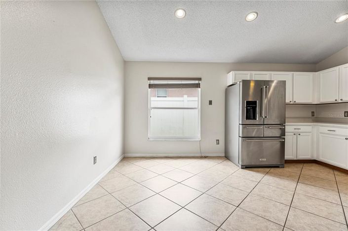 Image No.12-4 Bed Property for sale