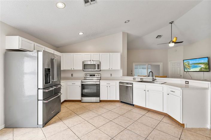 Image No.14-4 Bed Property for sale