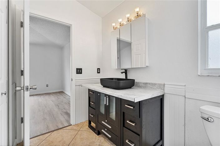 Image No.25-4 Bed Property for sale