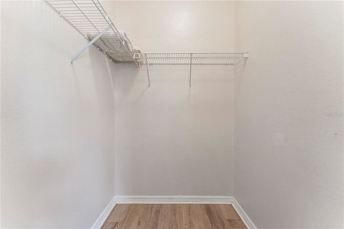 Image No.29-4 Bed Property for sale