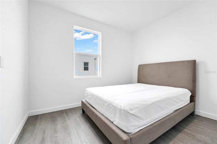 Image No.22-4 Bed Townhouse for sale