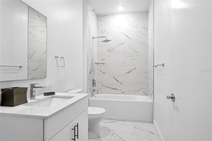 Image No.26-4 Bed Townhouse for sale