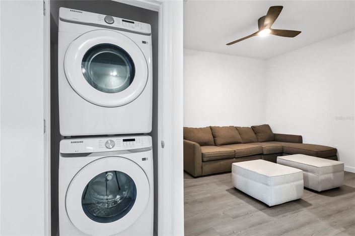 Image No.27-4 Bed Townhouse for sale