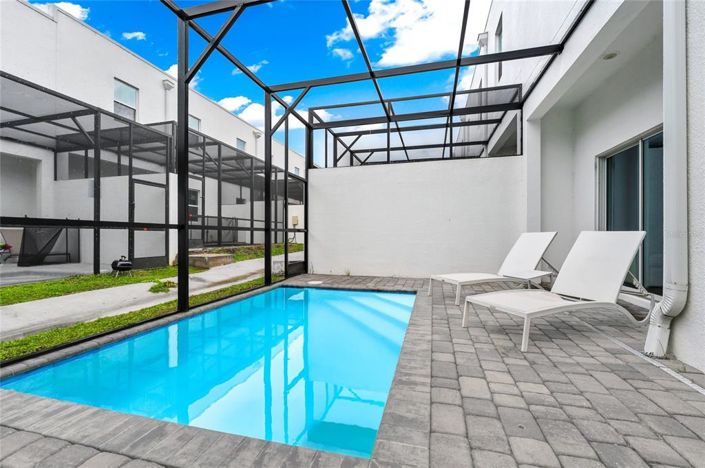 Image No.28-4 Bed Townhouse for sale