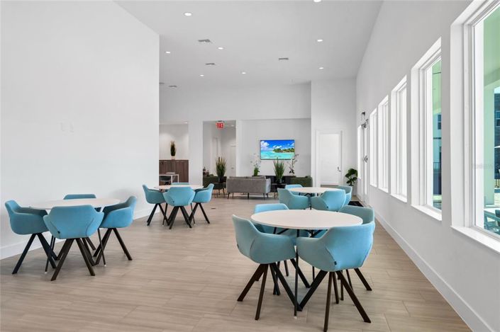 Image No.35-4 Bed Townhouse for sale