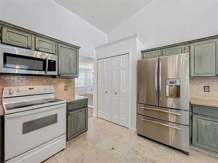 Image No.23-4 Bed Property for sale