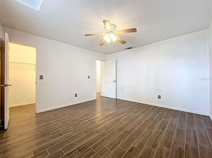 Image No.44-4 Bed Property for sale