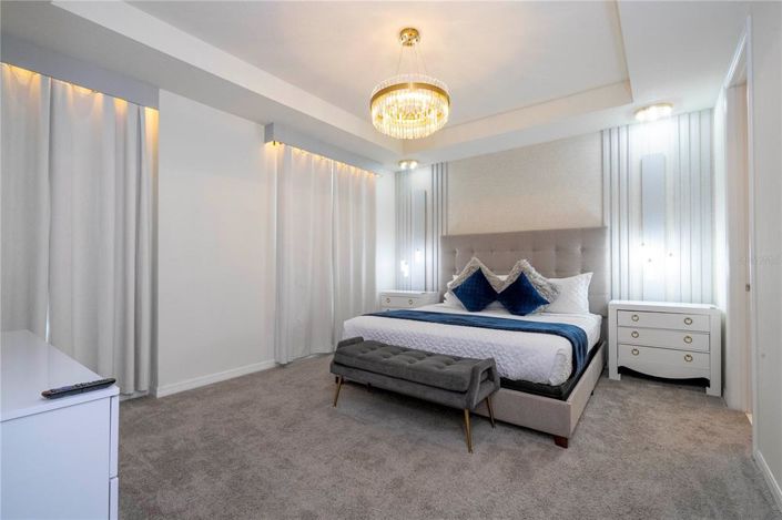 Image No.58-5 Bed Townhouse for sale