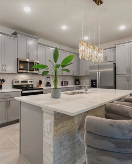 Image No.9-5 Bed Townhouse for sale