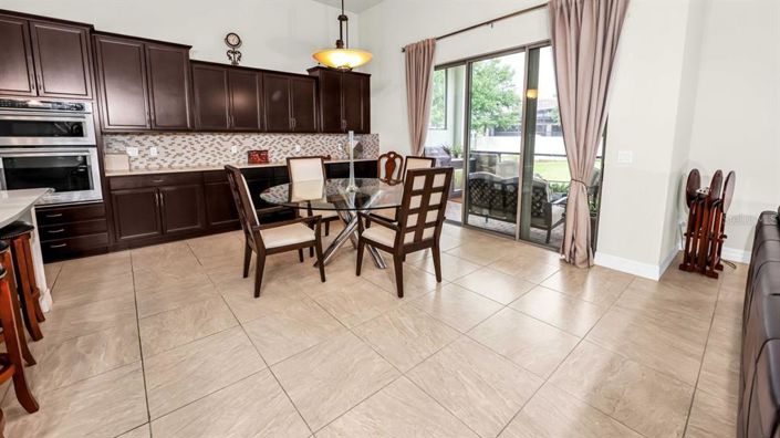 Image No.15-Propriété de 4 chambres à vendre à Orlando