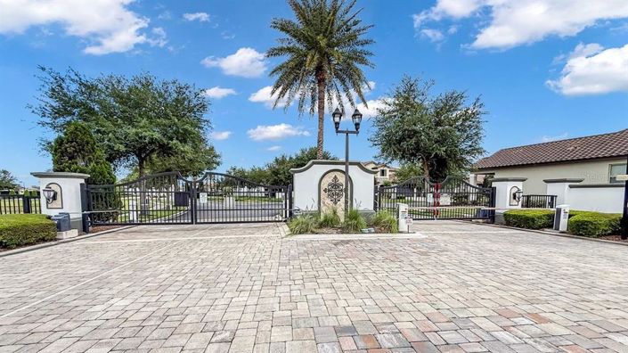 Image No.3-Propriété de 4 chambres à vendre à Orlando