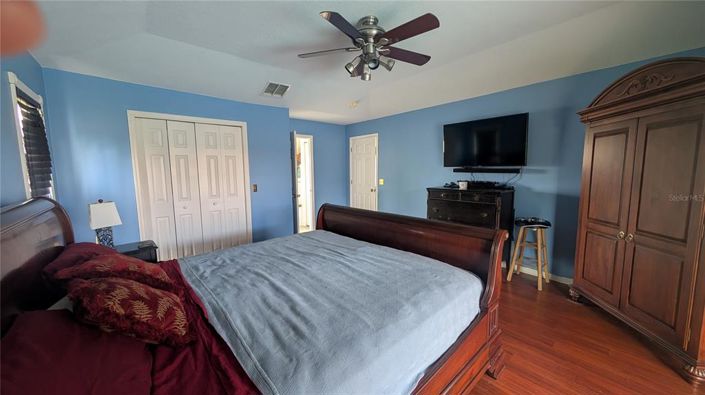 Image No.14-3 Bed Property for sale