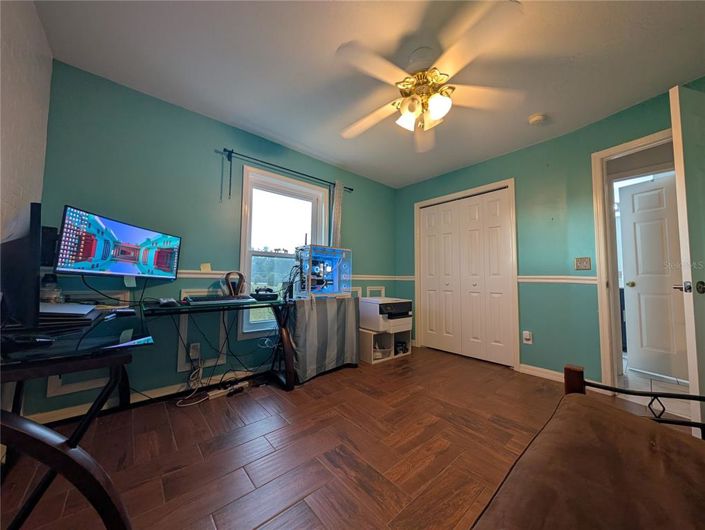 Image No.45-3 Bed Property for sale
