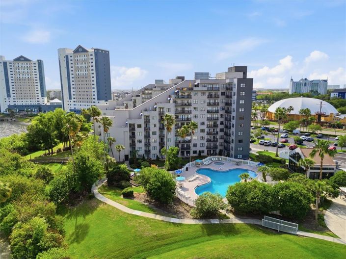 Image No.2-Propriété de 2 chambres à vendre à Orlando