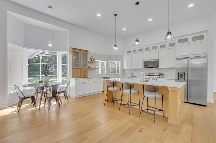 Image No.7-4 Bed Property for sale