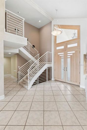 Image No.33-5 Bed Property for sale