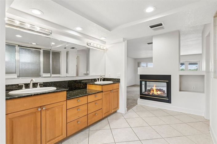 Image No.37-5 Bed Property for sale