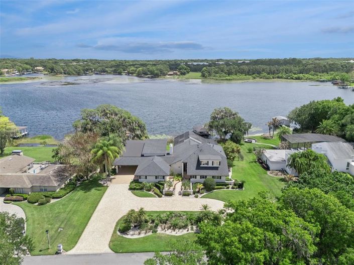 Image No.55-5 Bed Property for sale