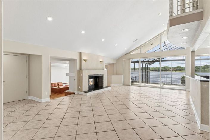 Image No.9-5 Bed Property for sale