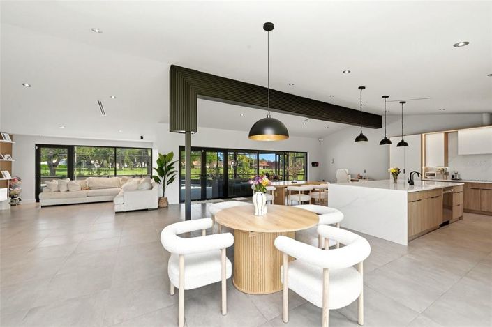 Image No.14-3 Bed Property for sale