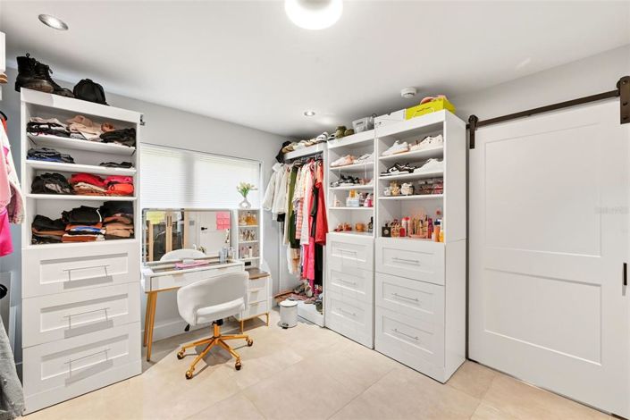 Image No.33-3 Bed Property for sale