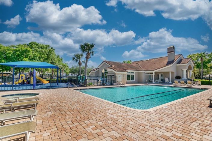 Image No.54-3 Bed Property for sale