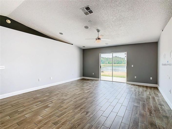 Image No.6-Propriété de 3 chambres à vendre à Kissimmee