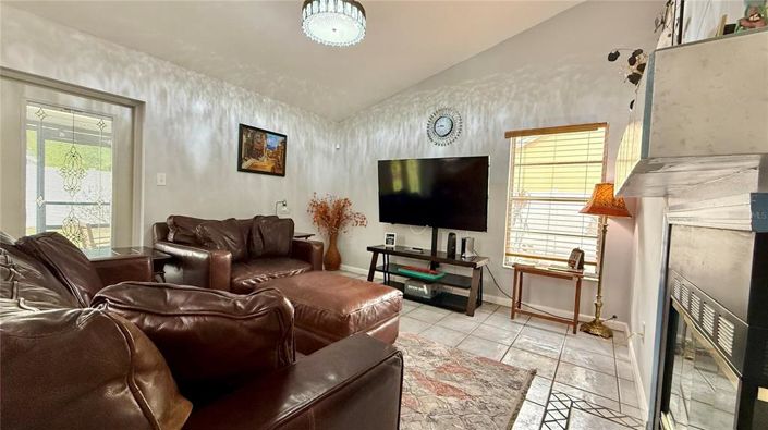 Image No.18-4 Bed Property for sale
