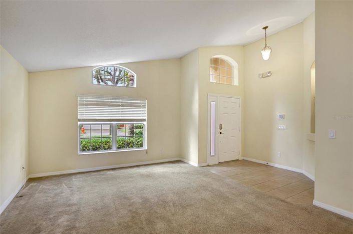 Image No.2-4 Bed Property for sale