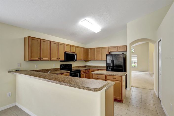 Image No.7-4 Bed Property for sale
