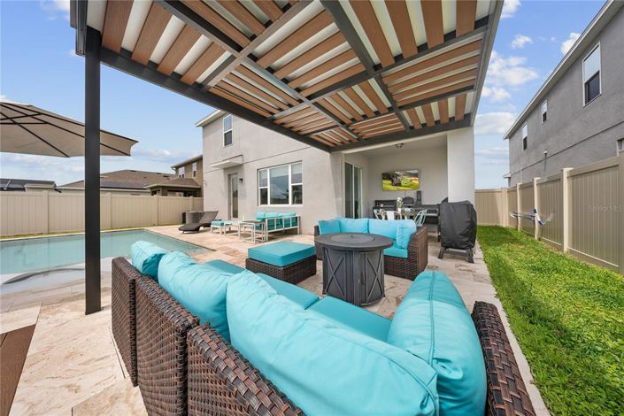 Image No.12-5 Bed Property for sale