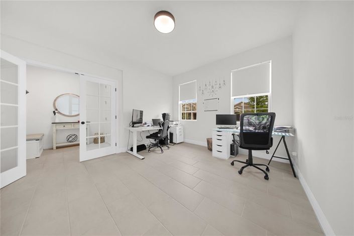 Image No.20-5 Bed Property for sale