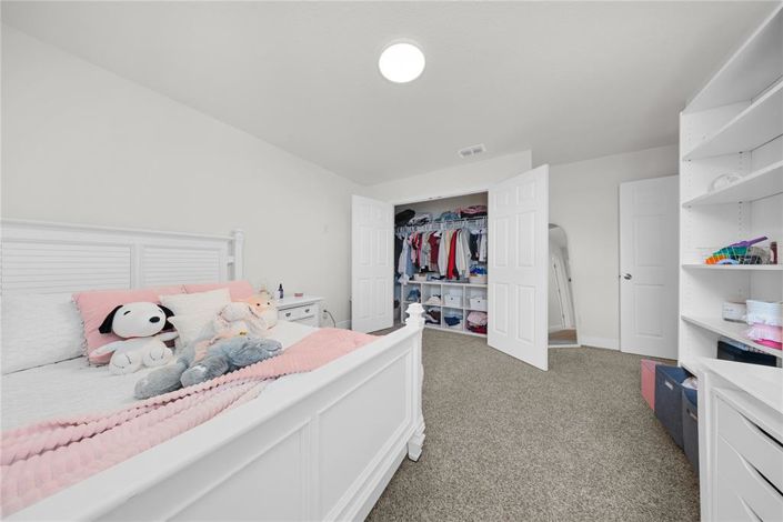 Image No.54-5 Bed Property for sale