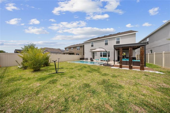 Image No.8-5 Bed Property for sale