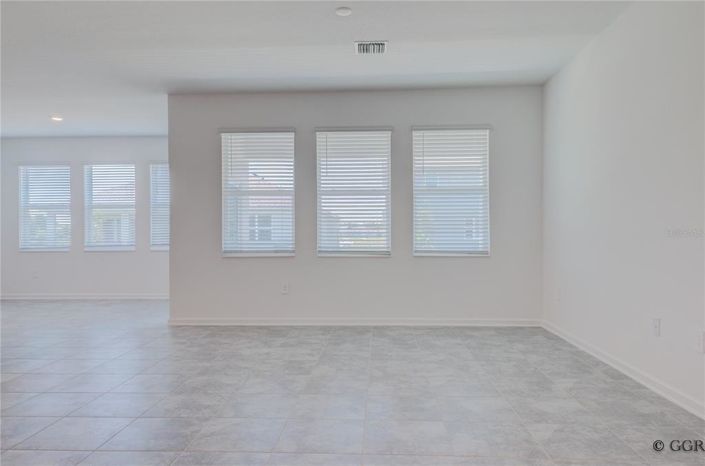 Image No.7-4 Bed Property for sale