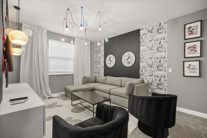 Image No.15-6 Bed Property for sale