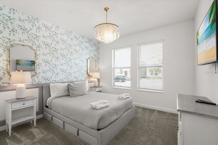 Image No.34-6 Bed Property for sale